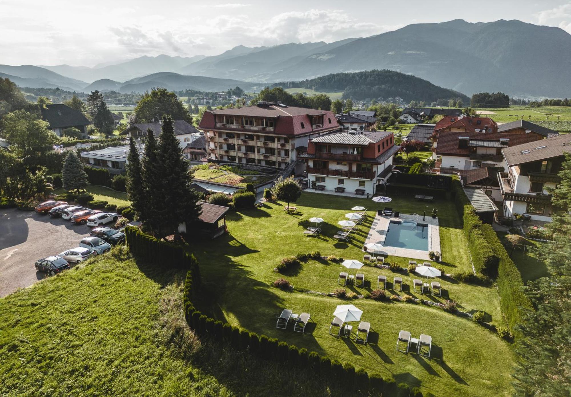 Hotel Reischach Brunico Exteriér fotografie