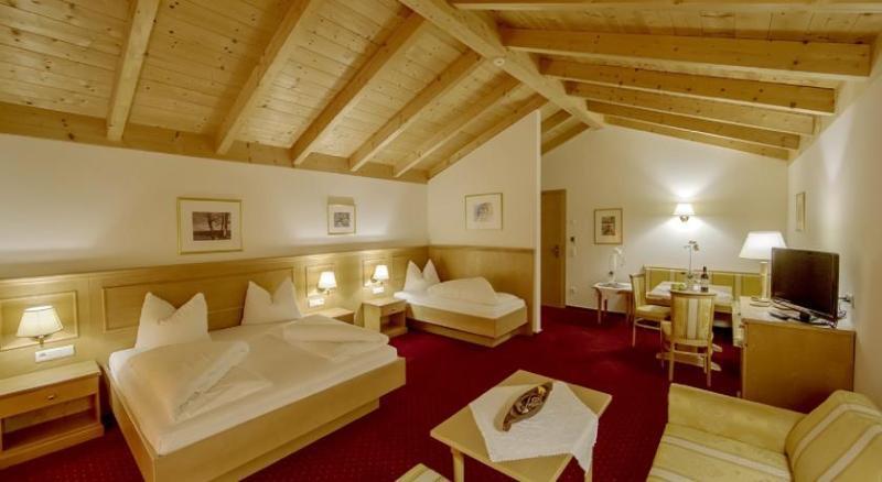 Hotel Reischach Brunico Exteriér fotografie