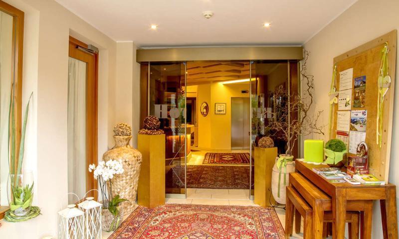 Hotel Reischach Brunico Exteriér fotografie
